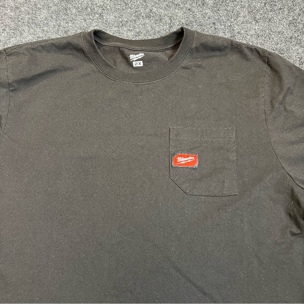 Milwaukee Pocket T Shirt 2XL Black Workwear Logo Tee